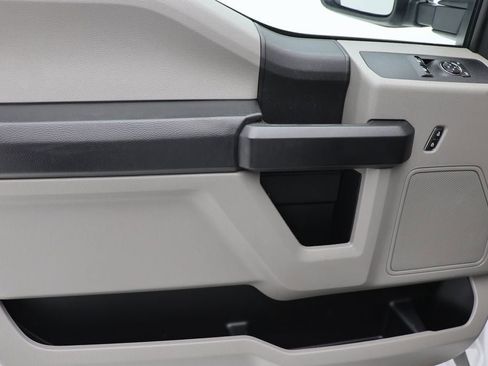 Used 2021 Ford F250 XL w/ Power Equipment Group AWD/4WD image 18