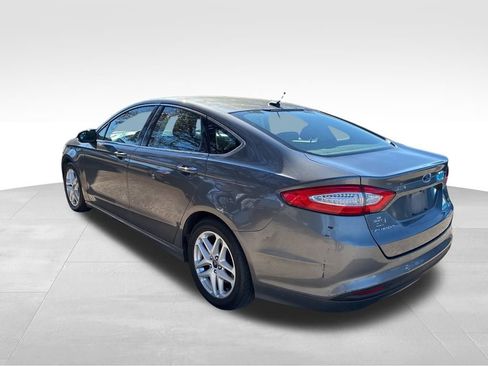 Used 2014 Ford Fusion SE w/ Equipment Group 202A image 3
