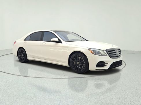 Used 2020 Mercedes-Benz S 560 Sedan image 3