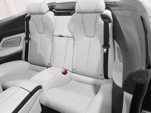 Used 2016 BMW M6 Convertible image 20