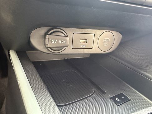 New 2026 Hyundai Elantra Limited image 38