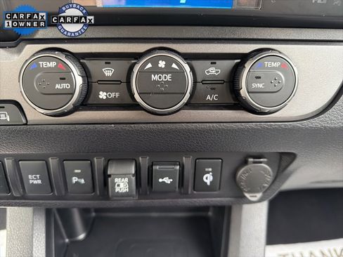 Used 2023 Toyota Tacoma TRD Sport image 29