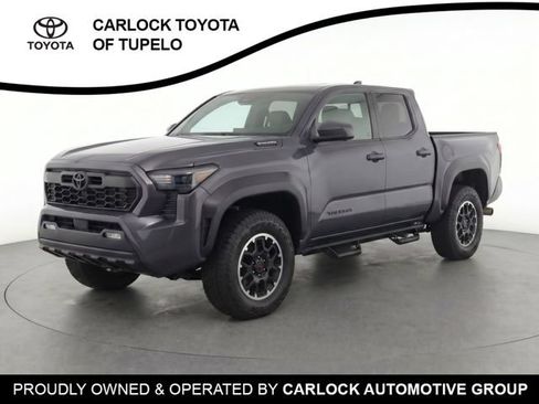 Used 2025 Toyota Tacoma TRD Off-Road AWD/4WD image 1