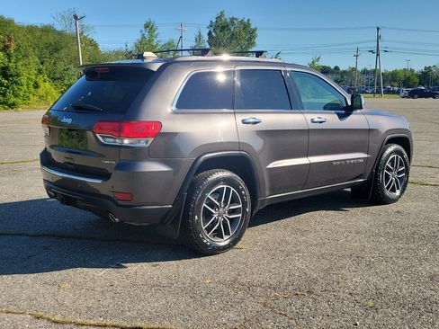 Used 2019 Jeep Grand Cherokee Limited w/ Trailer Tow Group IV AWD/4WD image 5