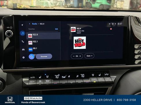 Used 2025 Toyota Camry XSE w/ Premium Plus Package AWD/4WD image 22