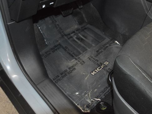 Used 2024 Nissan Kicks SV image 26