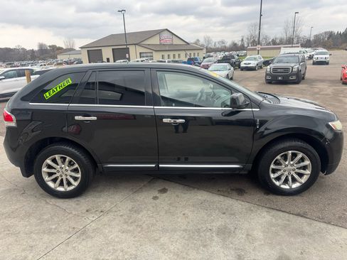 Used 2011 Lincoln MKX AWD w/ Sight & Sound Pkg image 4