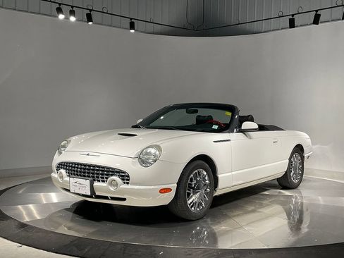 Used 2002 Ford Thunderbird RWD image 2