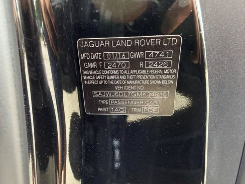 Used 2016 Jaguar F-TYPE R AWD/4WD image 34