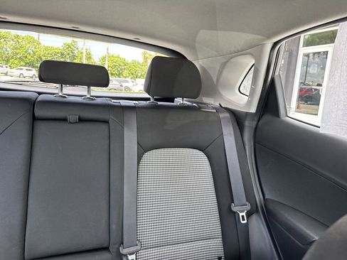 Used 2018 Hyundai Kona SEL FWD image 19