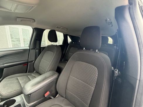 Used 2023 Ford Escape Active w/ Tech Pack #2 AWD/4WD image 6
