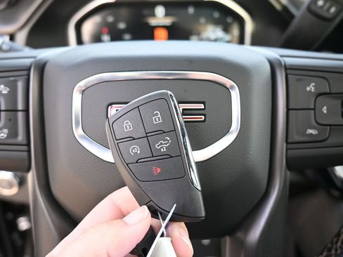 New 2026 GMC Sierra 2500 AT4 w/ AT4 Premium Plus Package image 35