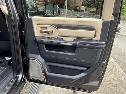 Used 2022 RAM 3500 Limited AWD/4WD image 19