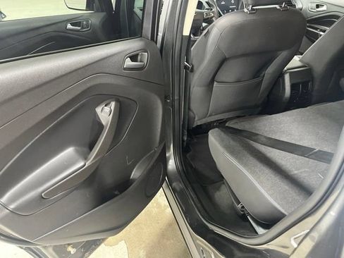 Certified 2019 Ford Escape SE AWD/4WD image 38