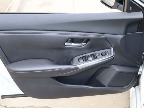 Used 2022 Nissan Sentra SR w/ Midnight Edition FWD image 19