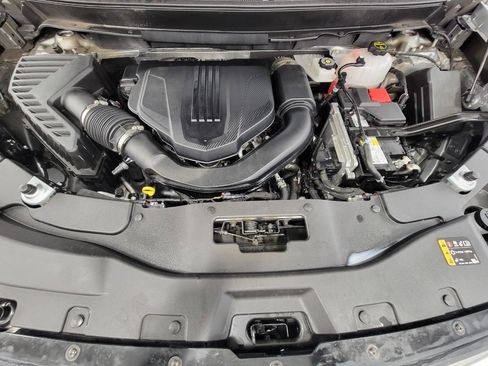 Used 2025 Chevrolet Traverse Z71 AWD/4WD image 37