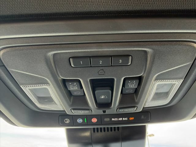 Used 2024 Chevrolet Silverado 2500 High Country w/ High Country Premium Package AWD/4WD image 32