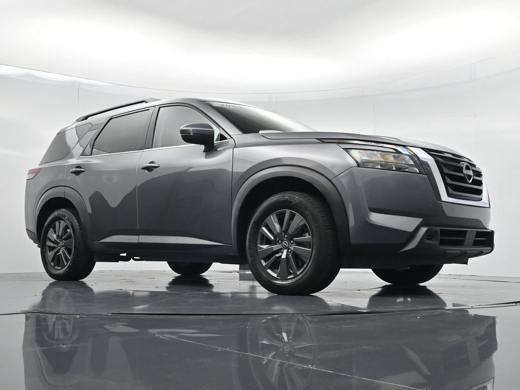 Used 2024 Nissan Pathfinder SV FWD image 21