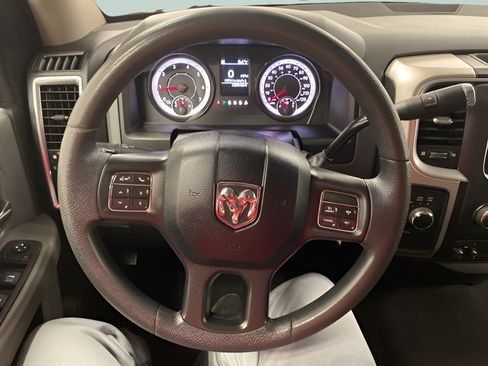 Used 2018 RAM 2500 SLT AWD/4WD image 14