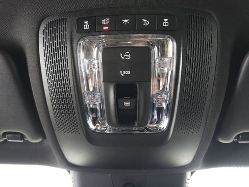 Certified 2026 Mercedes-Benz GLB 250 4MATIC image 19