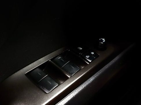 Used 2022 Toyota Camry SE w/ Convenience Package FWD image 25