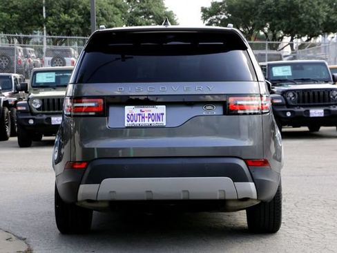 Used 2018 Land Rover Discovery HSE AWD/4WD image 6
