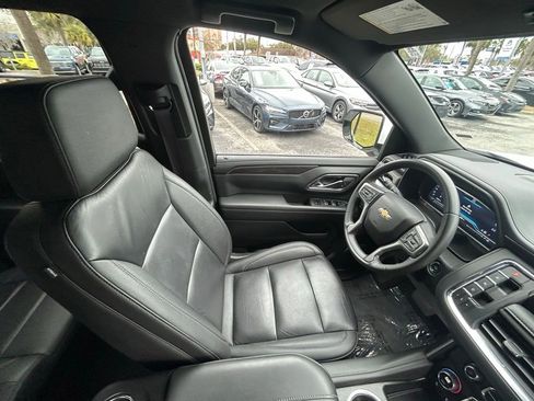 Used 2024 Chevrolet Suburban LT image 26