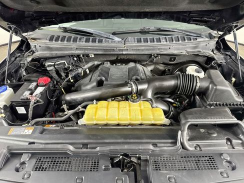 Used 2019 Ford Expedition Platinum RWD image 34