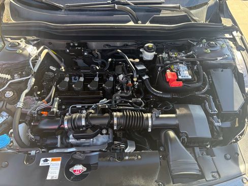 Certified 2021 Honda Accord EX-L image 32