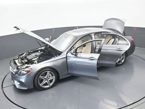 Used 2019 Mercedes-Benz E 300 image 67