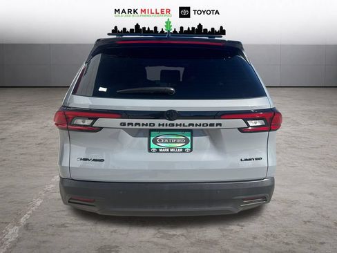 Certified 2026 Toyota Grand Highlander AWD Hybrid image 4