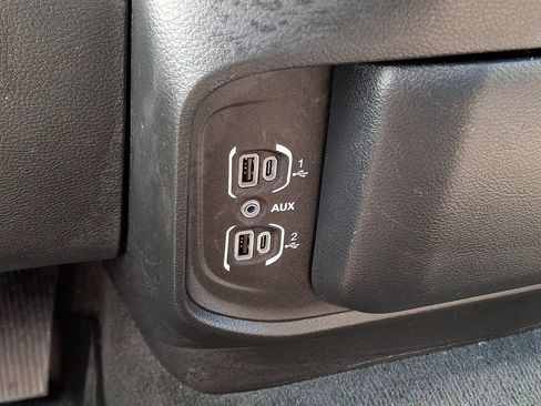 Used 2022 RAM 1500 Big Horn AWD/4WD image 23