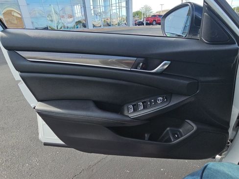 Used 2019 Honda Accord Sport image 24