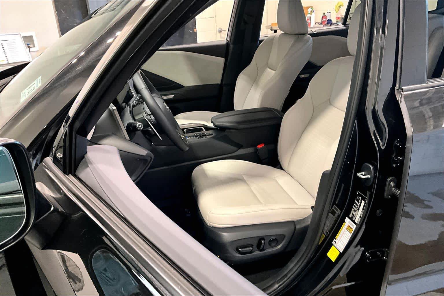 Certified 2026 Lexus TX 350 AWD w/ Technology Package image 21