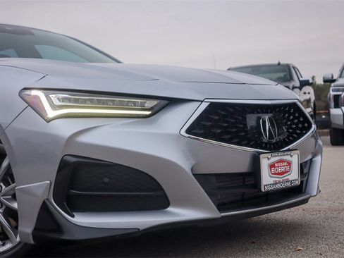 Used 2022 Acura TLX image 3