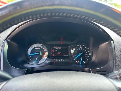 Used 2018 Ford Explorer XLT image 19