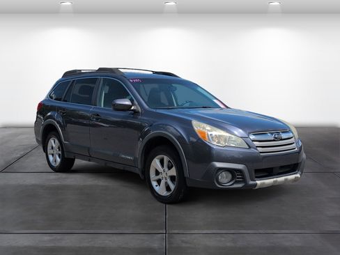 Used 2014 Subaru Outback 2.5i Limited w/ Moonroof Package AWD/4WD image 2