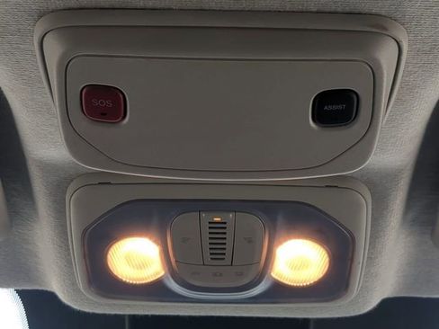 Used 2025 RAM ProMaster 2500 w/ Convenience Group FWD image 21
