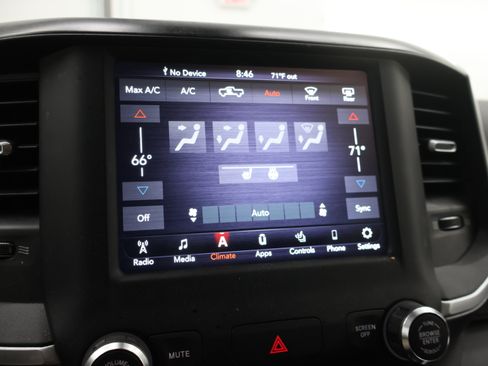 Used 2020 RAM 1500 Big Horn AWD/4WD image 49