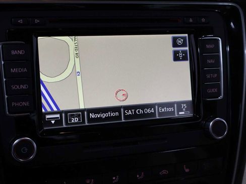 Used 2015 Volkswagen Passat TDI SEL Premium FWD image 30