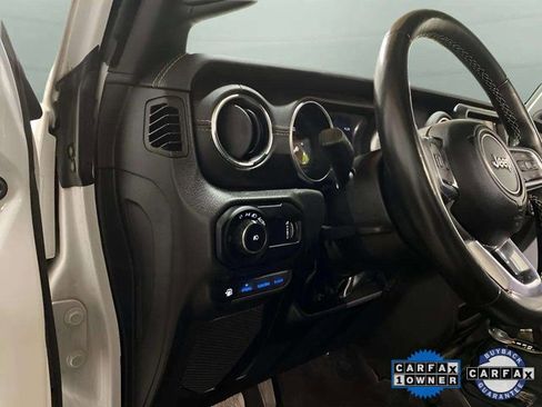 Used 2023 Jeep Wrangler Unlimited Sahara w/ Cold Weather Group image 32