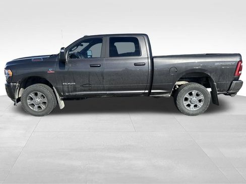 Used 2024 RAM 2500 Big Horn w/ Sport Appearance Package AWD/4WD image 6