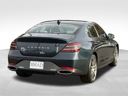 Used 2025 Genesis G70 2.5T image 11