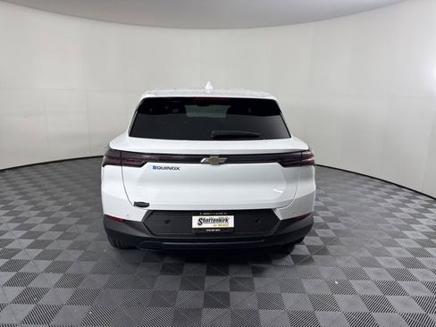 New 2026 Chevrolet Equinox EV LT image 4