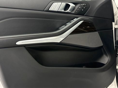 Used 2019 BMW X7 xDrive50i w/ Luxury Seating Package image 26