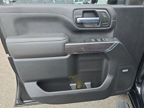 Certified 2020 Chevrolet Silverado 3500 LTZ w/ LTZ Premium Package image 27