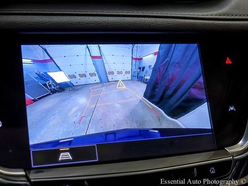 Certified 2025 Cadillac XT6 Premium Luxury image 17