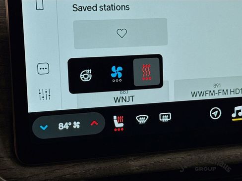 Used 2026 Rivian R1S Adventure image 27