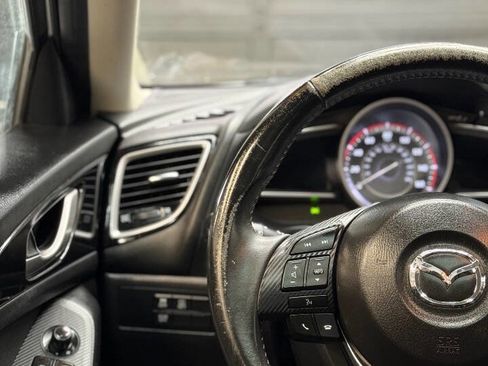 Used 2015 MAZDA MAZDA3 i Touring w/ Technology Package image 17