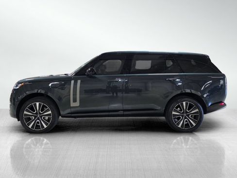 Used 2025 Land Rover Range Rover Long Wheelbase SE AWD/4WD image 4